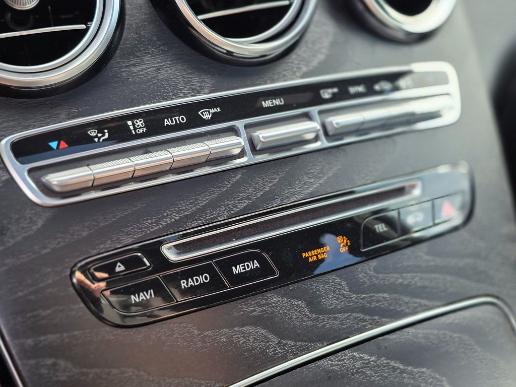 2019 Mercedes-Benz GLC GLC 300 4MATIC Coupe - 22968039 - 32