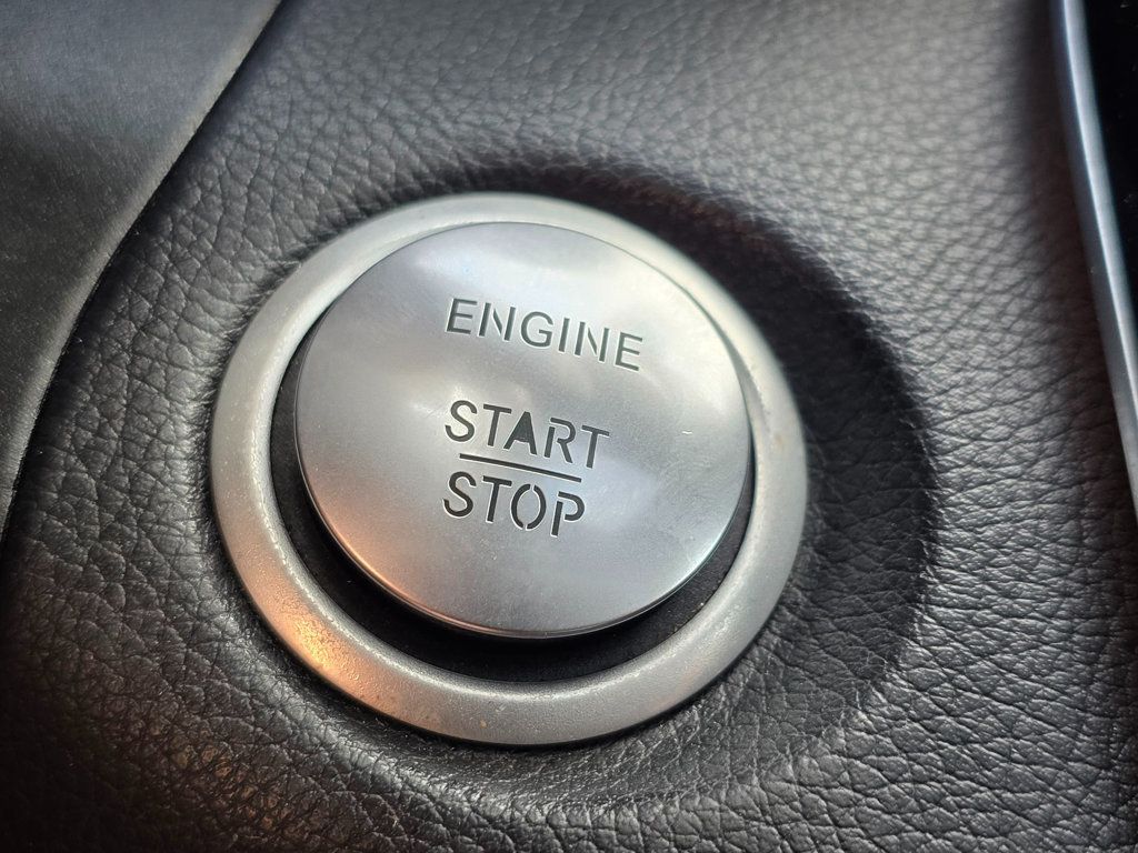 2019 Mercedes-Benz GLC GLC 300 4MATIC Coupe - 22968039 - 33