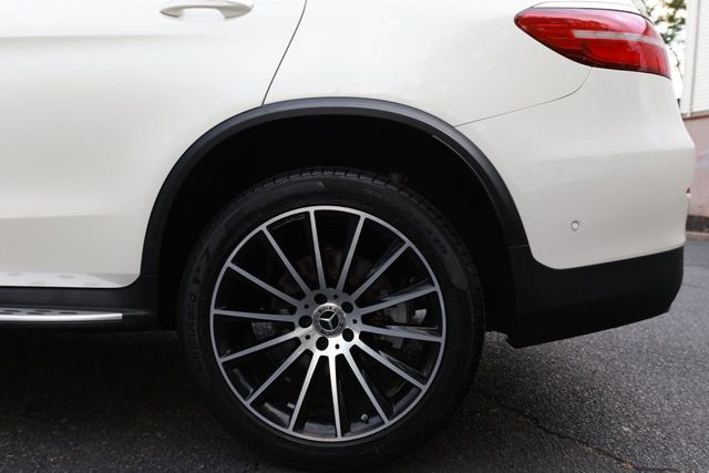 2019 Mercedes-Benz GLC GLC300 4MATIC's photo