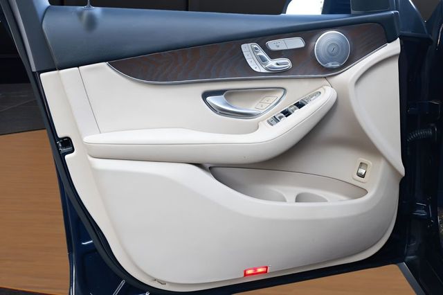 2019 Mercedes-Benz GLC GLC 300 4MATIC Coupe - 23053442 - 34