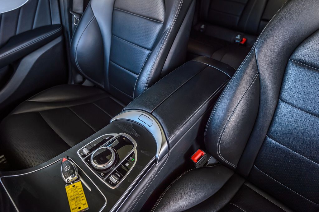 2019 Mercedes-Benz GLC GLC 300 4MATIC Coupe - 23053289 - 36