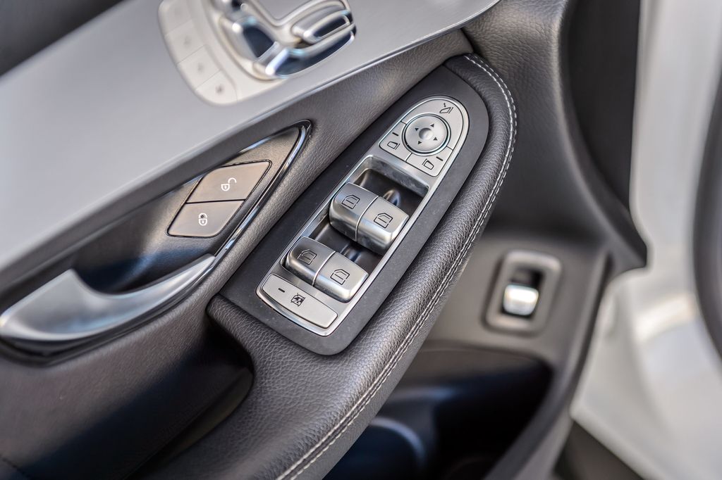 2019 Mercedes-Benz GLC GLC 300 4MATIC Coupe - 23053289 - 51