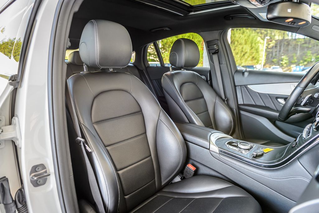 2019 Mercedes-Benz GLC GLC300 4MATIC COUPE - NAV - BACKUP CAM - BLUETOOTH - GORGEOUS - 23053289 - 40