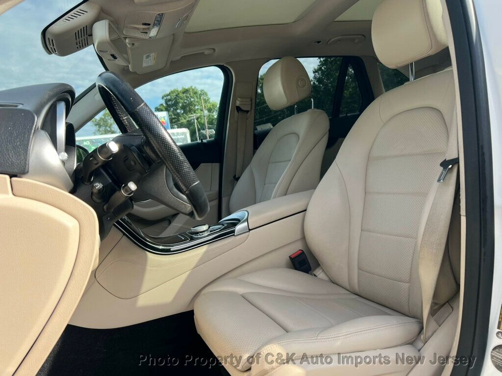 2019 Mercedes Benz GLC 300 4MATIC photo 21