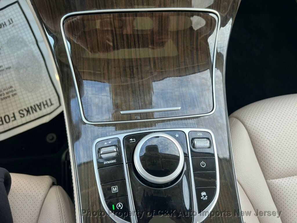 2019 Mercedes Benz GLC 300 4MATIC photo 33
