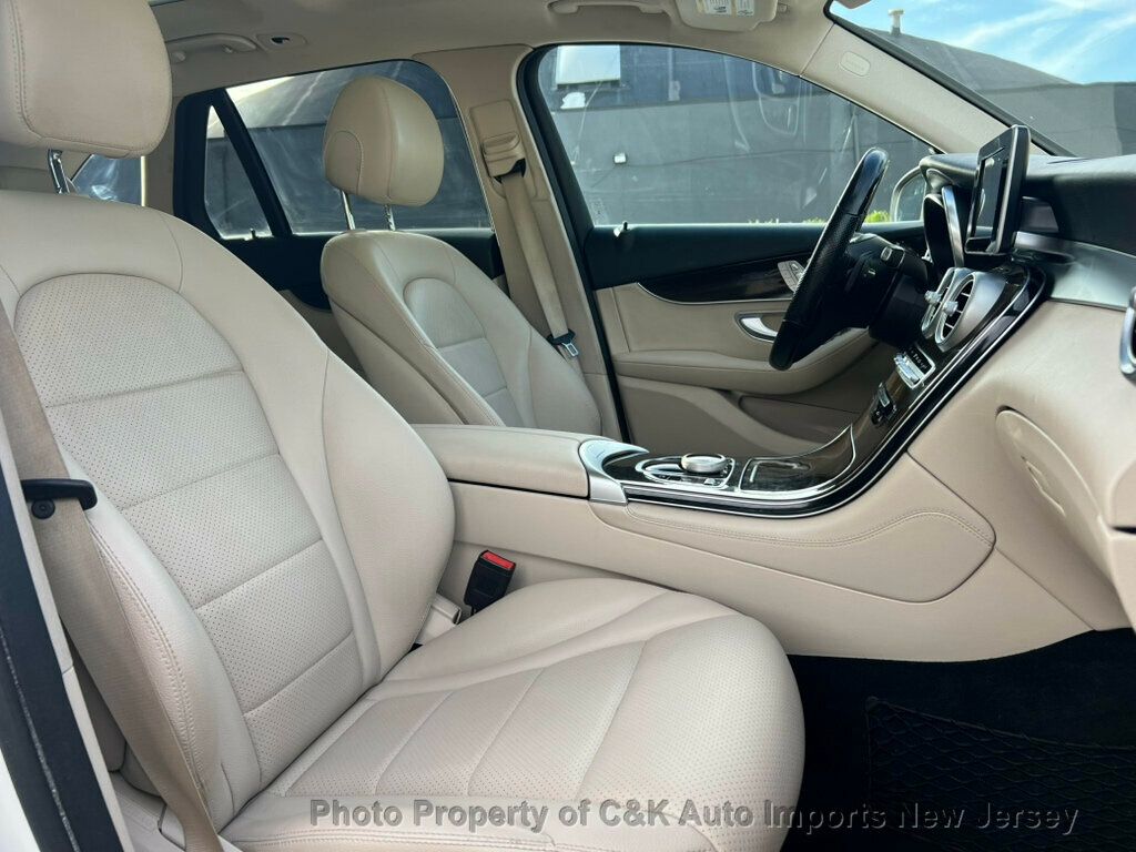 2019 Mercedes Benz GLC 300 4MATIC photo 39