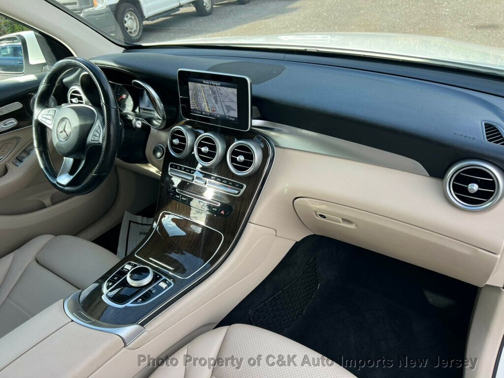2019 Mercedes Benz GLC 300 4MATIC photo 40
