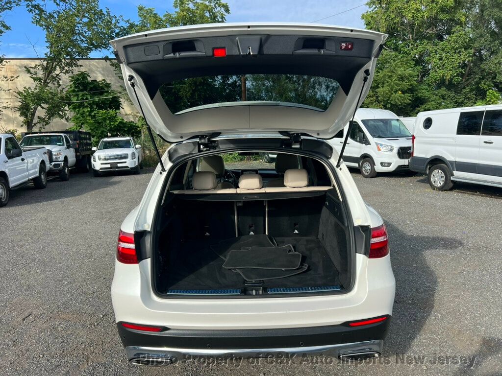 2019 Mercedes Benz GLC 300 4MATIC photo 49