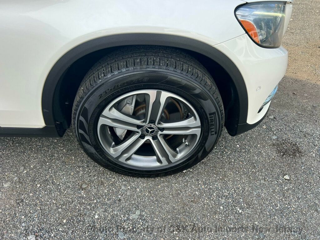 2019 Mercedes Benz GLC 300 4MATIC photo 53