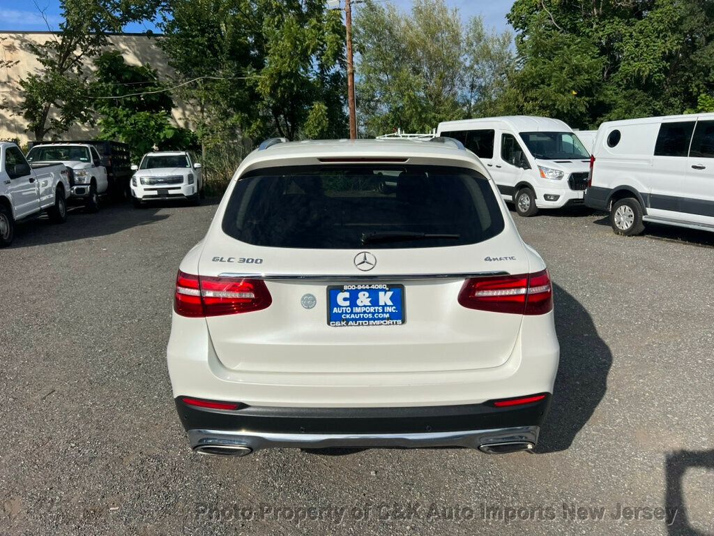 2019 Mercedes Benz GLC 300 4MATIC photo 8