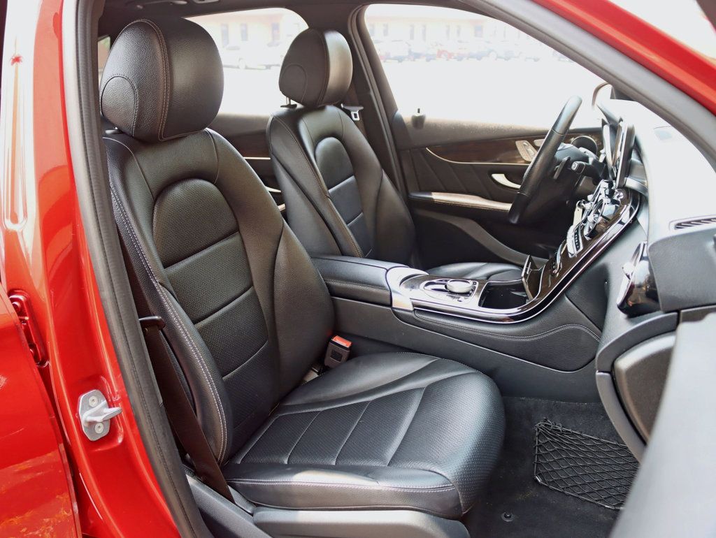 2019 Mercedes-Benz GLC GLC 300 4MATIC PREMIUM AMG LINE NIGHT PKG - 23054168 - 22