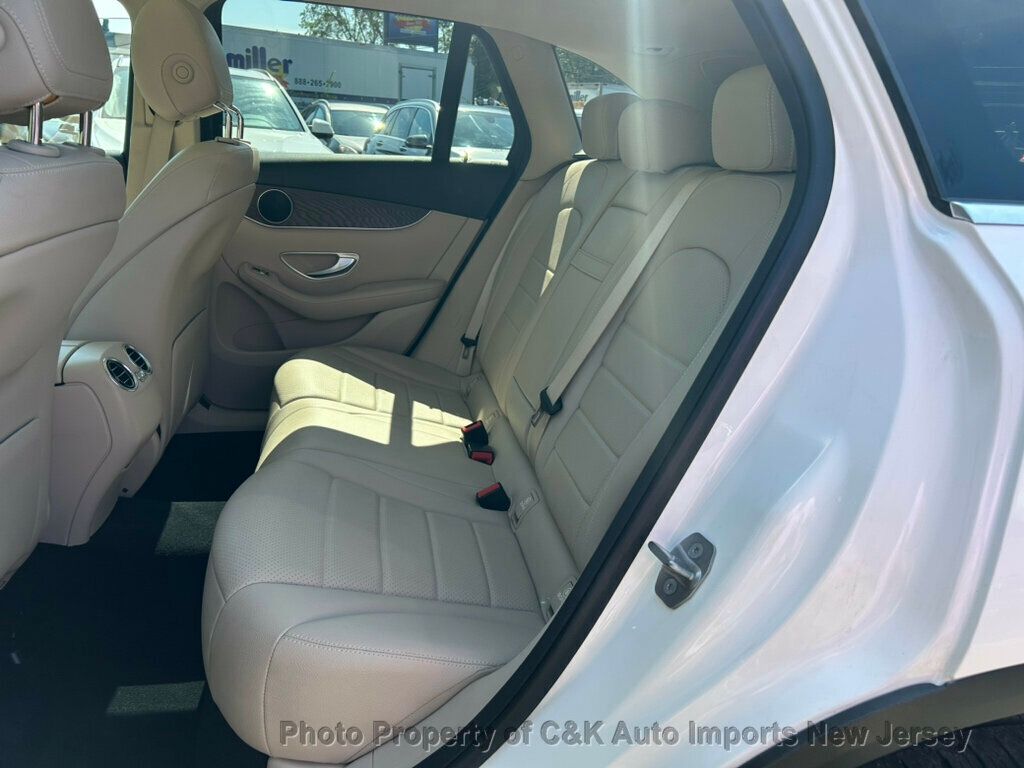 2019 Mercedes Benz GLC 300 4MATIC photo 29