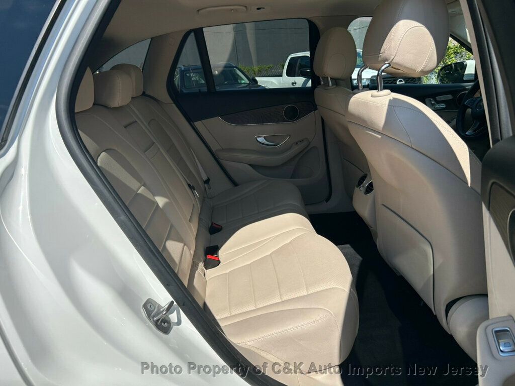 2019 Mercedes Benz GLC 300 4MATIC photo 31