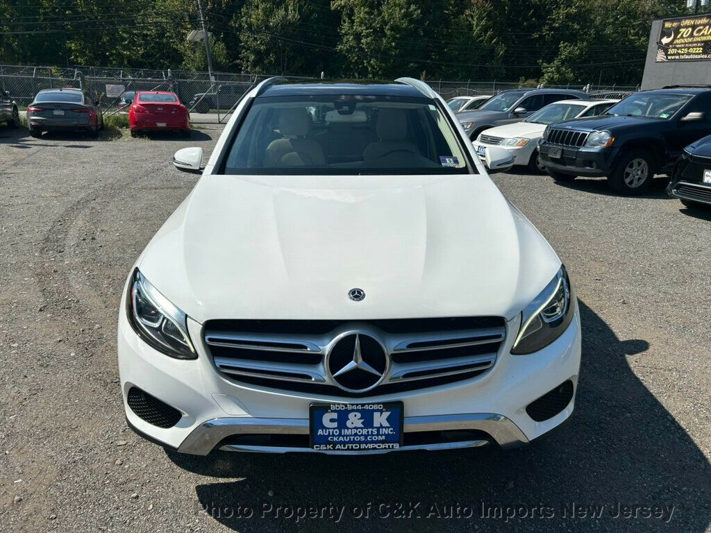 2019 Mercedes Benz GLC 300 4MATIC photo 2