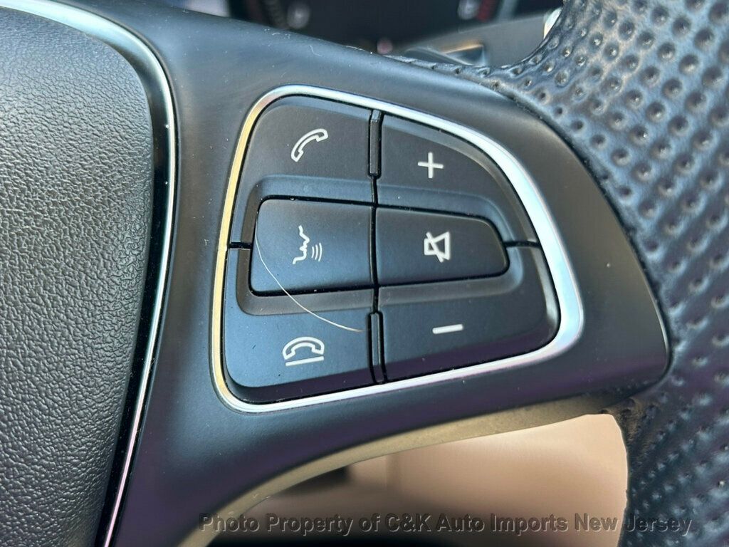 2019 Mercedes Benz GLC 300 4MATIC photo 38