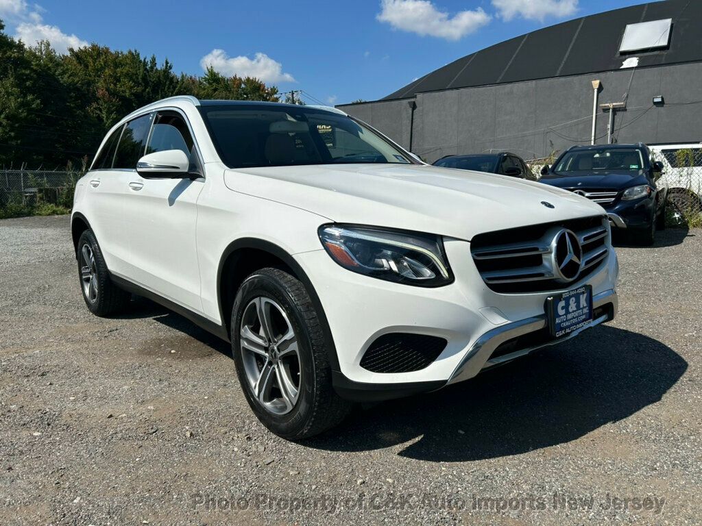 2019 Mercedes Benz GLC 300 4MATIC photo 3