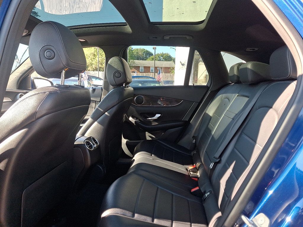 2019 Mercedes Benz GLC 300 4MATIC photo 10