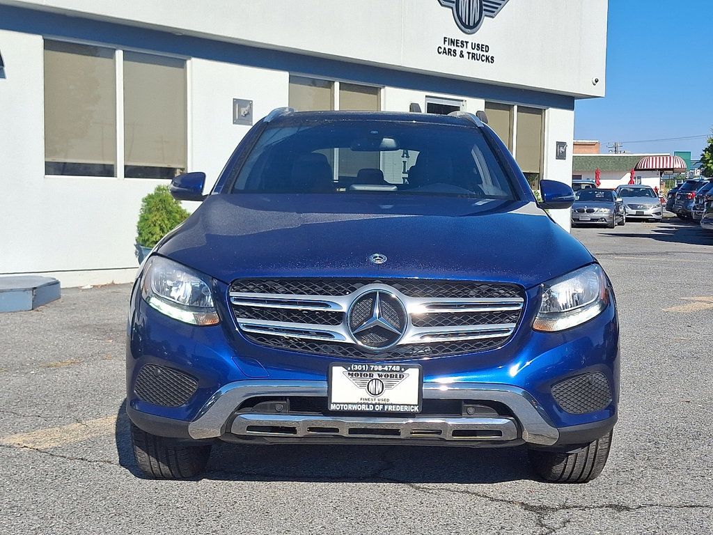 2019 Mercedes Benz GLC 300 4MATIC photo 2