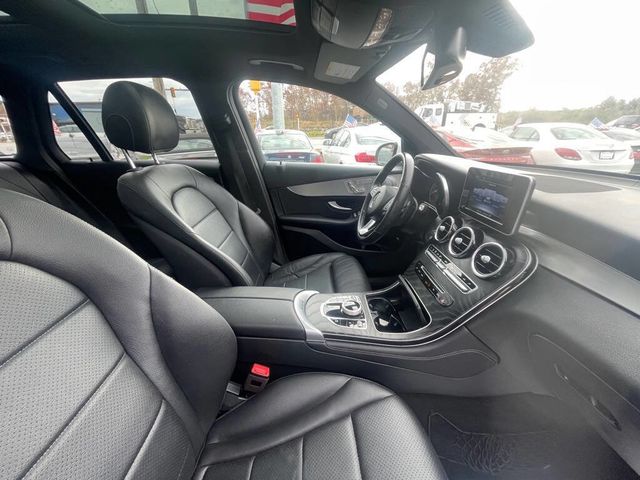 2019 Mercedes-Benz GLC GLC 300 4MATIC SUV - 22633963 - 25