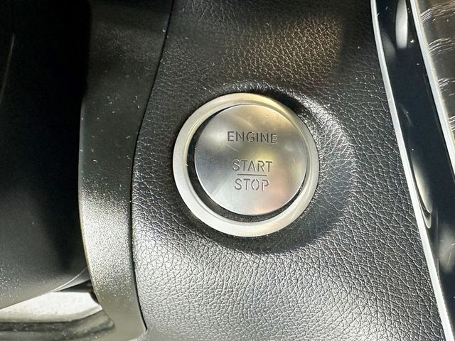 2019 Mercedes-Benz GLC GLC 300 4MATIC SUV - 23088312 - 31