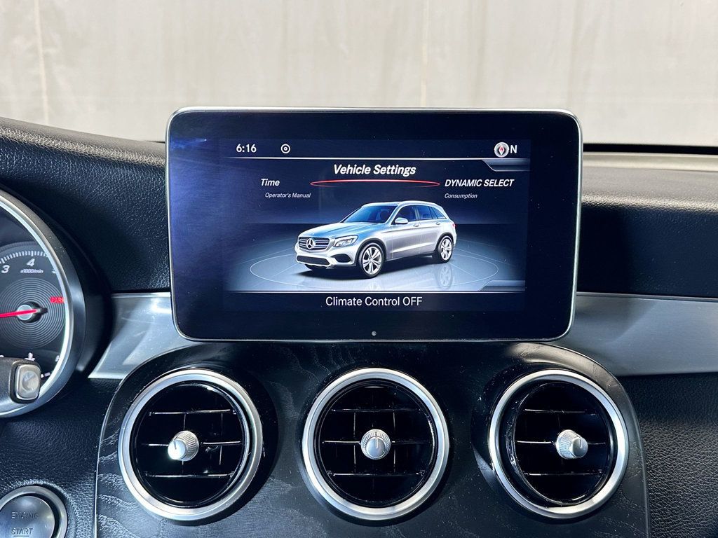 2019 Mercedes-Benz GLC GLC 300 4MATIC SUV - 23088312 - 32