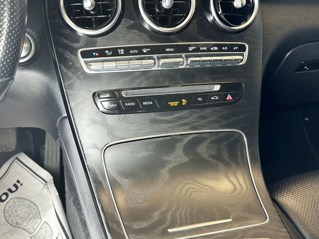2019 Mercedes-Benz GLC GLC 300 4MATIC SUV - 23088312 - 34