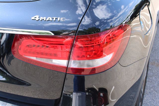 2019 Mercedes-Benz GLC GLC 300 4MATIC SUV - 23045701 - 10