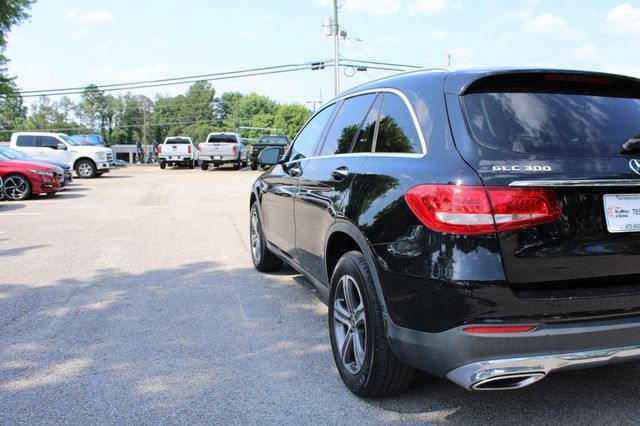 2019 Mercedes-Benz GLC GLC 300 4MATIC SUV - 23045701 - 32