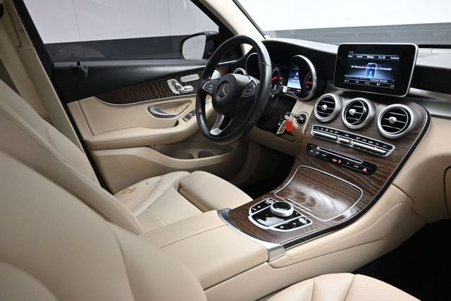2019 Mercedes-Benz GLC GLC 300 4MATIC SUV - 23050835 - 12
