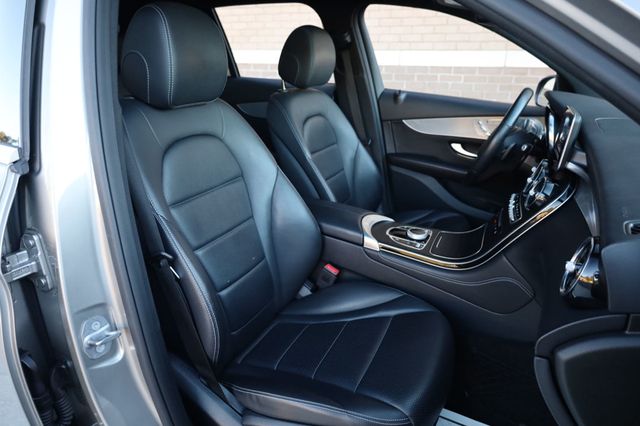 2019 Mercedes-Benz GLC GLC 300 4MATIC SUV - 22932750 - 16