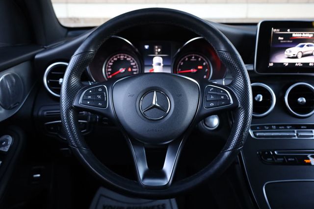 2019 Mercedes-Benz GLC GLC 300 4MATIC SUV - 22932750 - 29