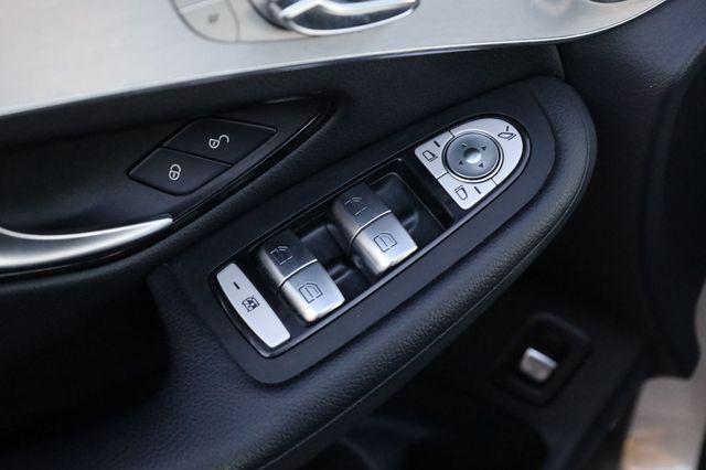 2019 Mercedes-Benz GLC GLC 300 4MATIC SUV - 22932750 - 36