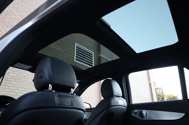 2019 Mercedes-Benz GLC GLC 300 4MATIC SUV - 22932750 - 38