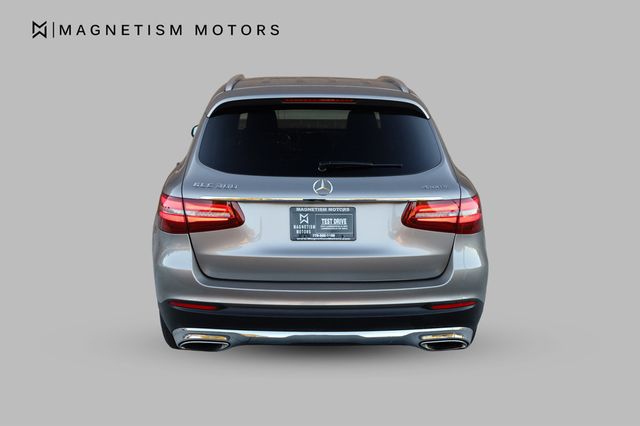 2019 Mercedes-Benz GLC GLC 300 4MATIC SUV - 22932750 - 4