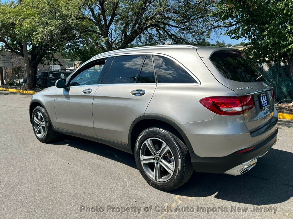 2019 Mercedes Benz GLC 300 4MATIC photo 16