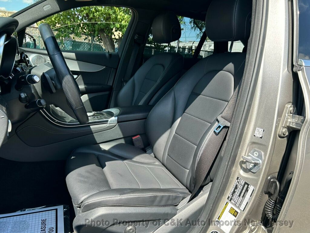 2019 Mercedes Benz GLC 300 4MATIC photo 21