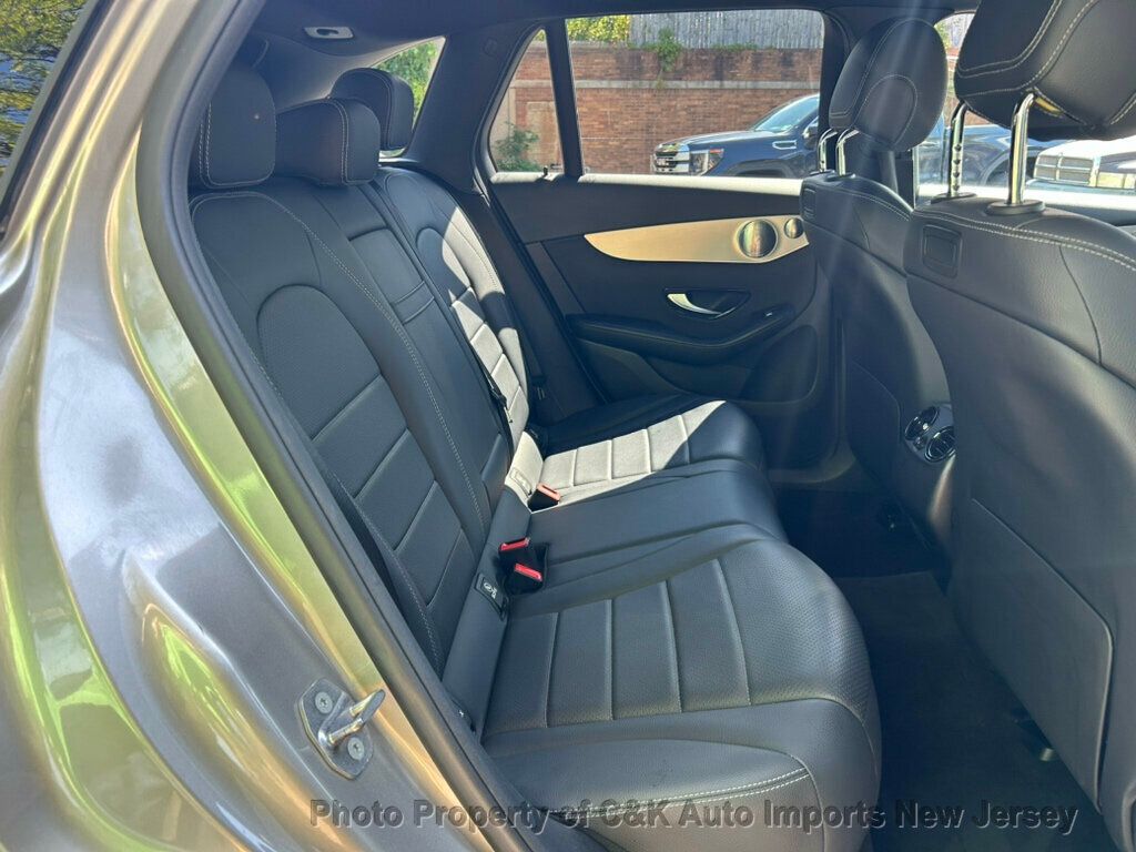2019 Mercedes Benz GLC 300 4MATIC photo 28