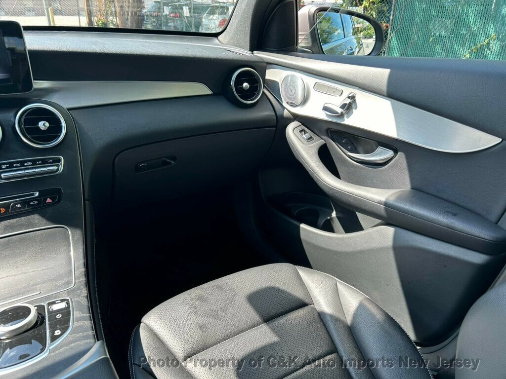 2019 Mercedes Benz GLC 300 4MATIC photo 31