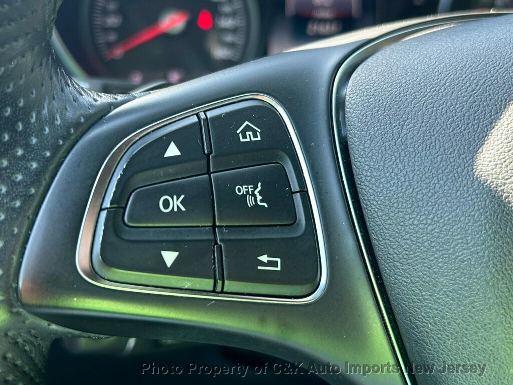 2019 Mercedes Benz GLC 300 4MATIC photo 34