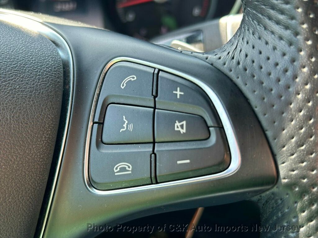 2019 Mercedes Benz GLC 300 4MATIC photo 35