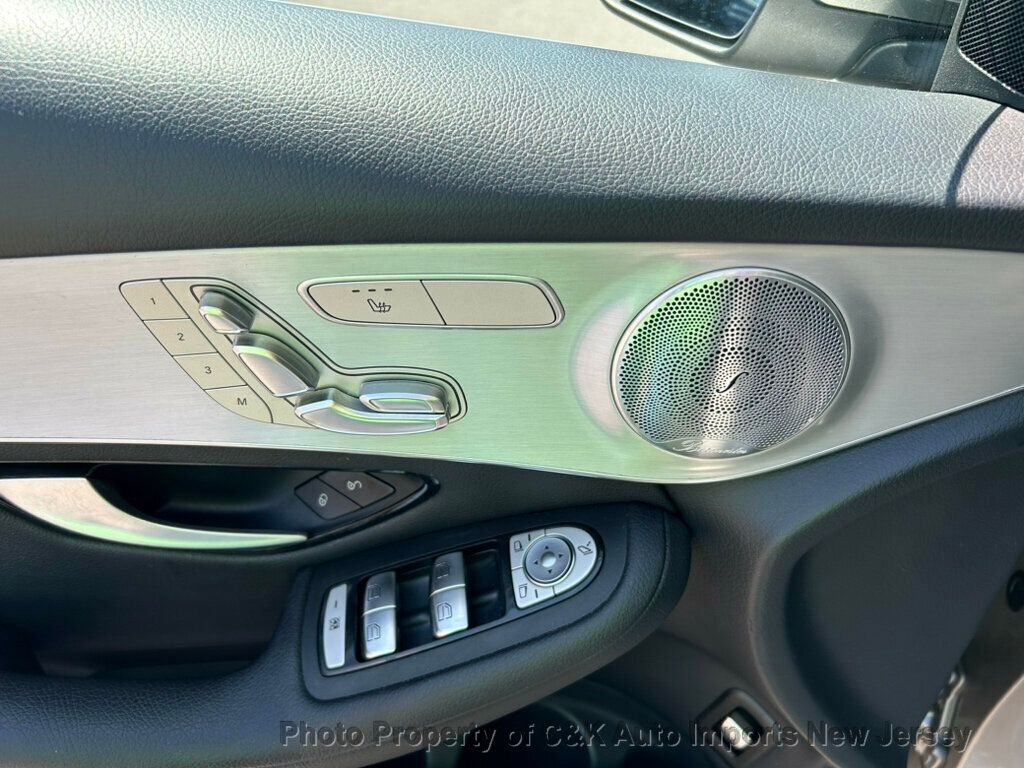 2019 Mercedes Benz GLC 300 4MATIC photo 39