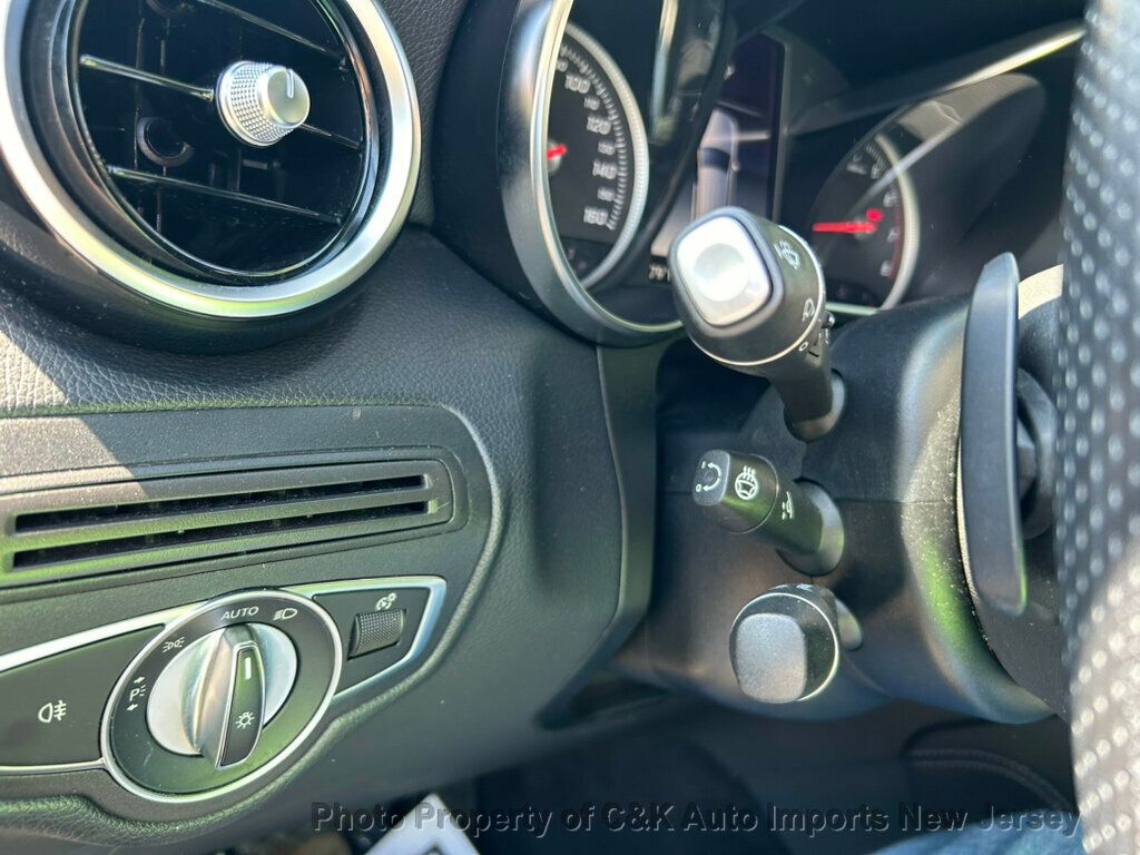 2019 Mercedes Benz GLC 300 4MATIC photo 42