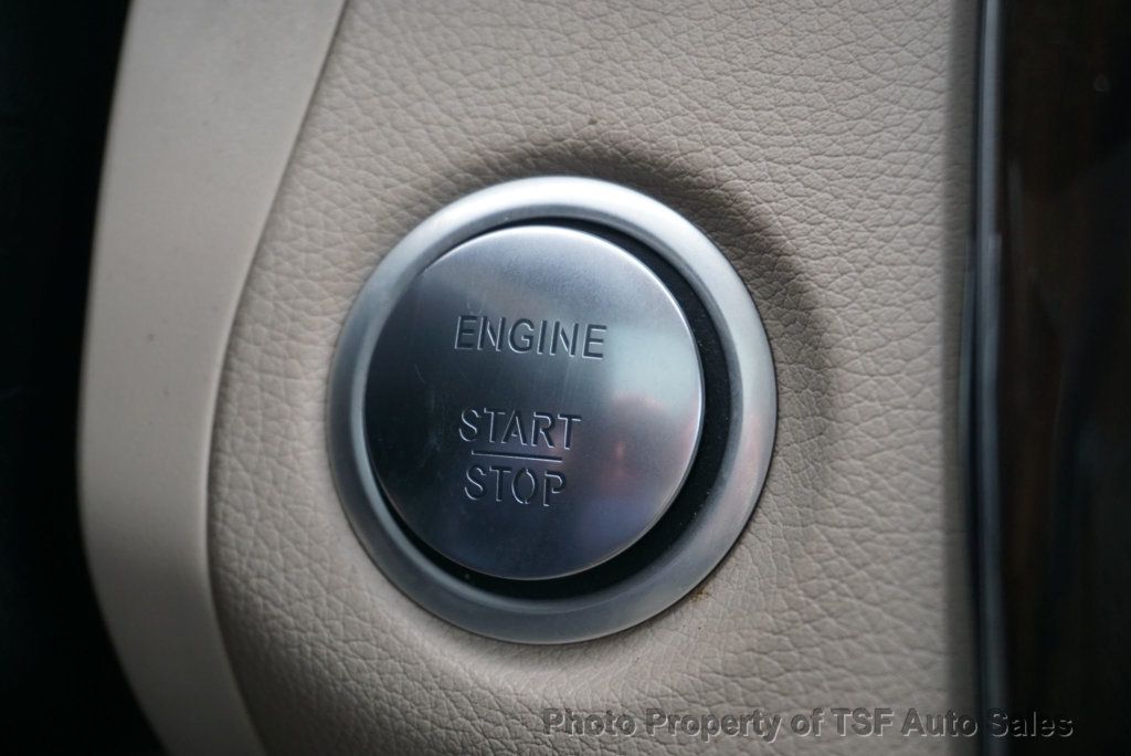 2019 Mercedes-Benz GLC GLC 300 4MATIC SUV PANO ROOF MULTIMEDIA PKG 19" WHEELS  - 22947065 - 28