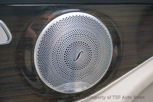 2019 Mercedes-Benz GLC GLC 300 4MATIC SUV PANO ROOF MULTIMEDIA PKG 19" WHEELS  - 22947065 - 34