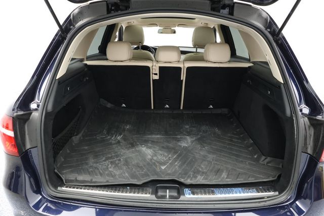 2019 Mercedes-Benz GLC GLC 300 4MATIC SUV w/ Multimedia & Premium Pkgs + Panorama Roof - 22937527 - 18