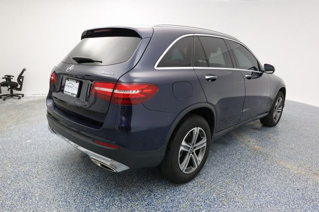 2019 Mercedes-Benz GLC GLC 300 4MATIC SUV w/ Multimedia & Premium Pkgs + Panorama Roof - 22937527 - 2