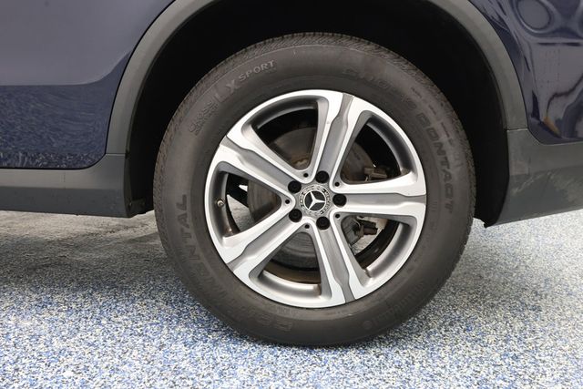 2019 Mercedes-Benz GLC GLC 300 4MATIC SUV w/ Multimedia & Premium Pkgs + Panorama Roof - 22937527 - 5