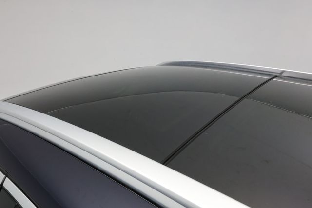 2019 Mercedes-Benz GLC GLC 300 4MATIC SUV w/ Multimedia & Premium Pkgs + Panorama Roof - 22937527 - 6