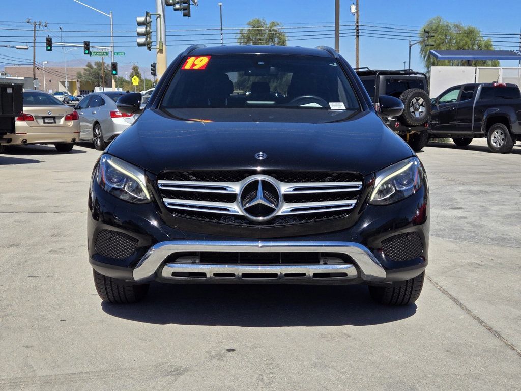 2019 Mercedes Benz GLC 300 photo 4
