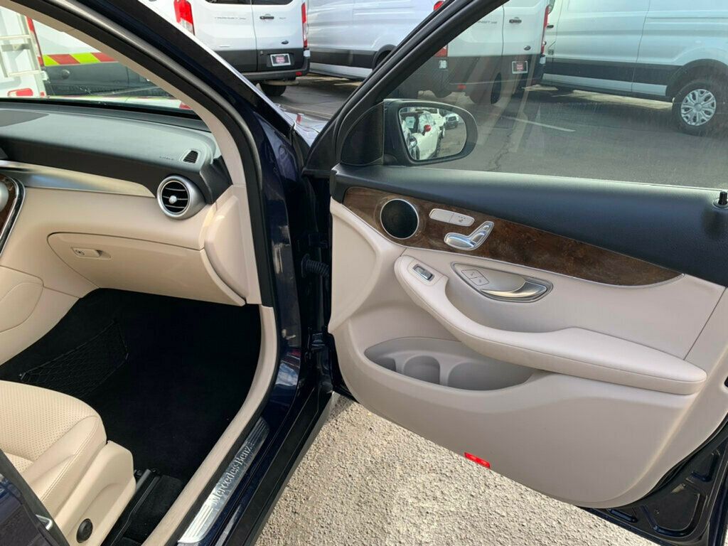 2019 Mercedes-Benz GLC GLC 300 SUV - 22975614 - 16